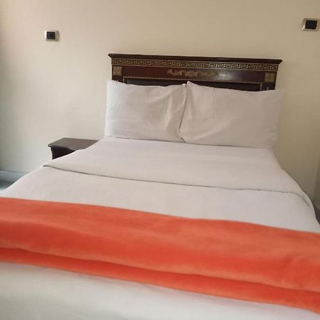 Lucy Guest House Addis Ababa Exteriör bild