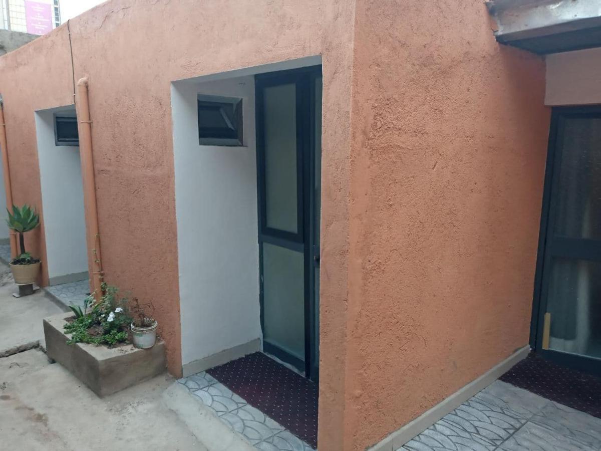 Lucy Guest House Addis Ababa Exteriör bild